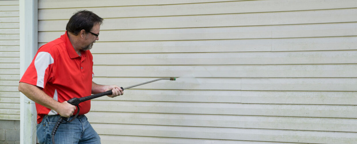 how-to-clean-your-vinyl-siding-in-4-easy-steps
